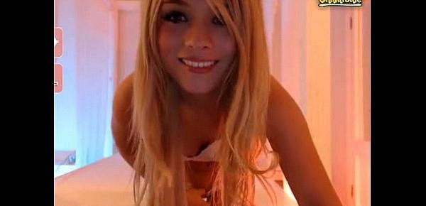  Who is she Hot webcam model teases